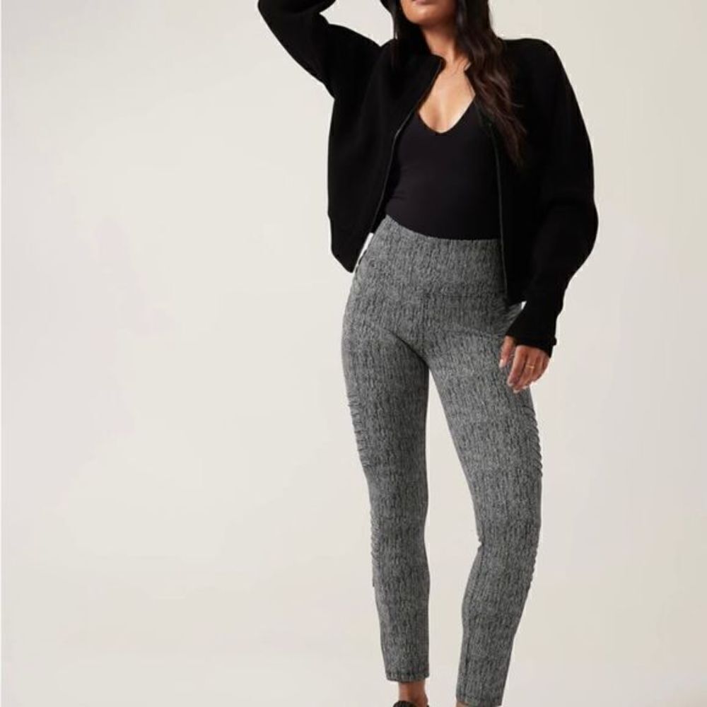 #117 Athleta Herringbone Leggings